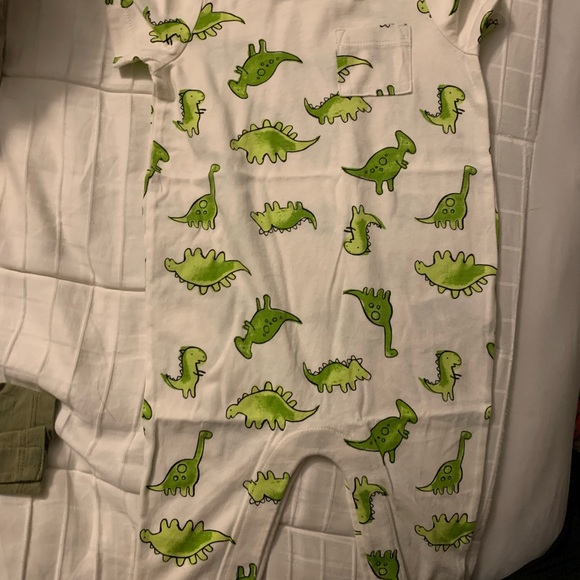 3-6 month baby onsie - Picture 4 of 4